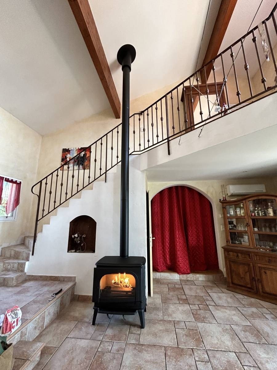 Pose d'un poêle à bois Fonte Flamme à Jonage