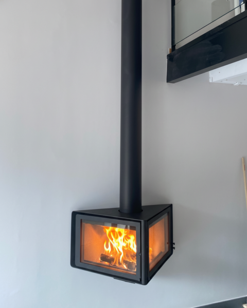 Pose  d'une cheminée Rocal à Neuville sur Saône