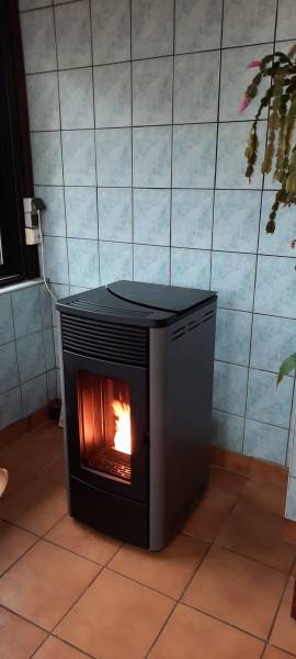 Installation d'un poêle à granulés TECLA de chez MCZ